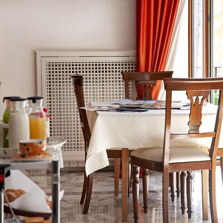 Artis Domus Bed and Breakfast Napels Buitenkant foto